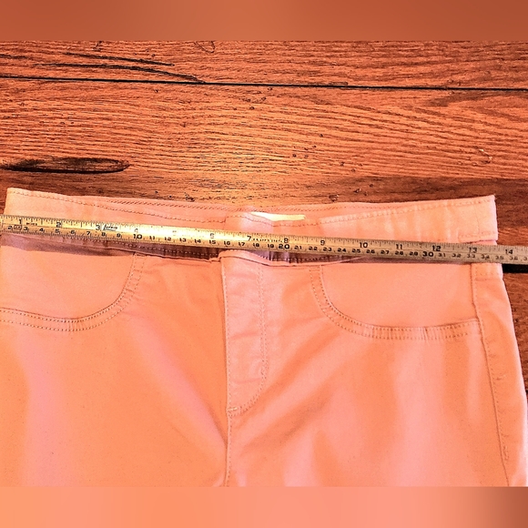 Levi's Jegging  Size 16 Color Light Pink has adjustable waist tabs - Picture 5 of 10
